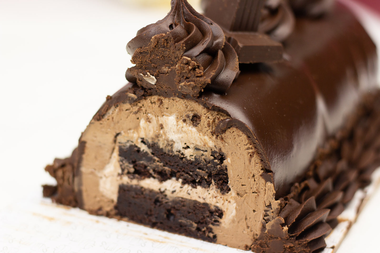 NEW! Chocolate Cream Log CCLOG10